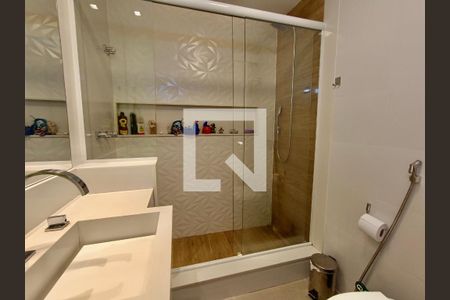 Apartamento à venda com 114m², 3 quartos e 1 vagaBanheiro social