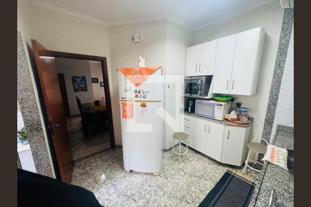 Apartamento à venda com 96m², 4 quartos e 3 vagasFoto 03