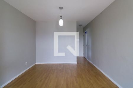Sala de apartamento para alugar com 3 quartos, 77m² em Vila das Belezas, São Paulo