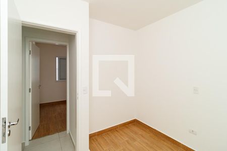 Quarto 2 de apartamento para alugar com 2 quartos, 39m² em Vila Isolina Mazzei, São Paulo