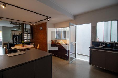 Casa à venda com 200m², 3 quartos e 2 vagasCozinha