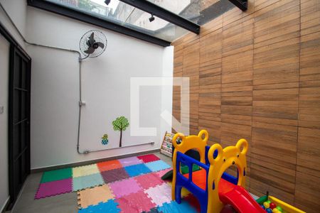 Casa à venda com 200m², 3 quartos e 2 vagasQuintal