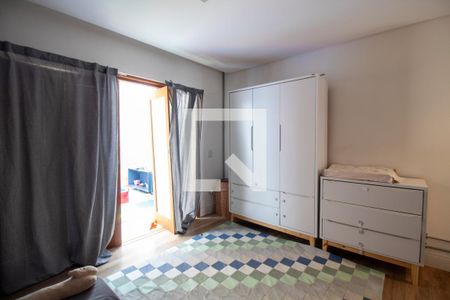 Casa à venda com 200m², 3 quartos e 2 vagasQuarto 2