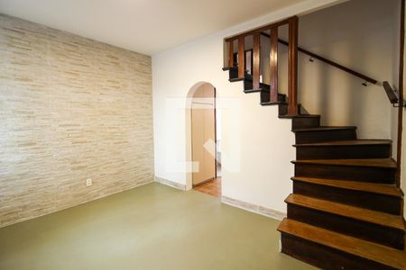 Sala de casa à venda com 2 quartos, 120m² em Cerqueira César, São Paulo