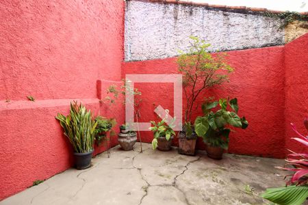 Casa à venda com 120m², 2 quartos e sem vagaQuintal