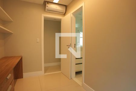 Apartamento para alugar com 146m², 5 quartos e 3 vagasSuíte 2