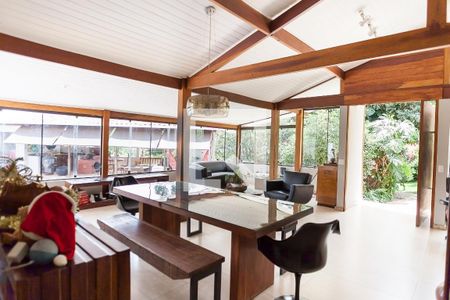 sala de casa de condomínio à venda com 4 quartos, 450m² em Vila Aparecida, Nova Lima