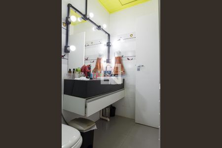 Casa de condomínio à venda com 450m², 4 quartos e 2 vagasbanheiro suite 1