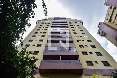Apartamento para alugar com 111m², 3 quartos e 2 vagasFachada