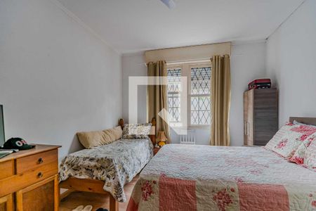 Casa à venda com 250m², 4 quartos e 5 vagas Casa à venda com 250m², 4 quartos e 5 vagasQuarto 2