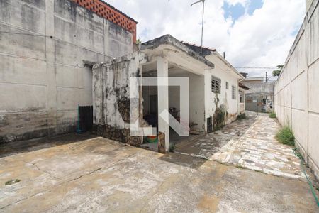 Casa à venda com 300m², 1 quarto e 10 vagas Casa à venda com 300m², 1 quarto e 10 vagasGaragem