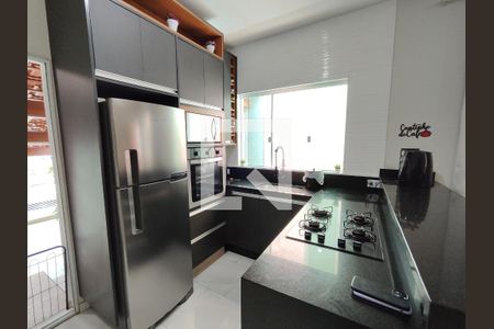 Casa para alugar com 130m², 2 quartos e 2 vagasCozinha