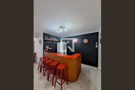 Casa à venda com 226m², 4 quartos e 4 vagasSalão