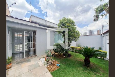 Casa à venda com 226m², 4 quartos e 4 vagasEntrada