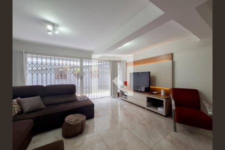 Casa à venda com 226m², 4 quartos e 4 vagasSalão