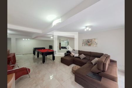 Casa à venda com 226m², 4 quartos e 4 vagasSalão