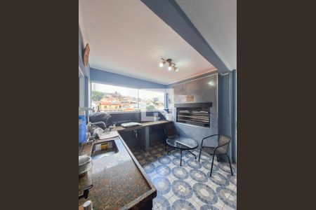 Casa à venda com 226m², 4 quartos e 4 vagasChurrasqueira