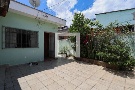Casa para alugar com 160m², 3 quartos e 2 vagasQuintal e garagem