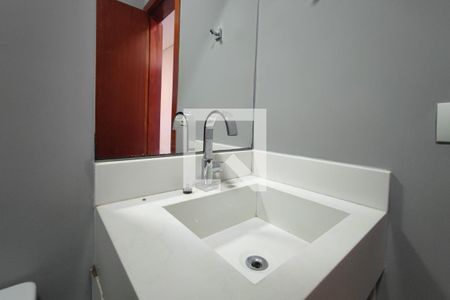 Casa para alugar com 160m², 3 quartos e 4 vagasBanheiro Social 