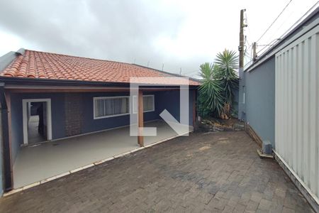 Casa para alugar com 160m², 3 quartos e 4 vagasQuintal - Garagem