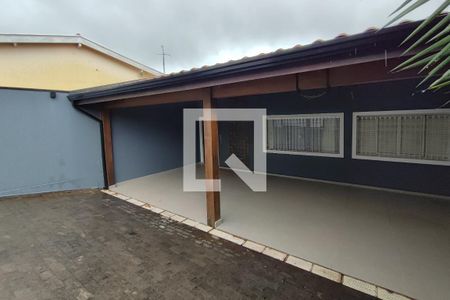 Casa para alugar com 160m², 3 quartos e 4 vagasQuintal- Garagem