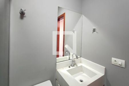 Casa para alugar com 160m², 3 quartos e 4 vagasBanheiro Social