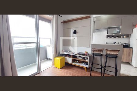 Sala de apartamento à venda com 2 quartos, 49m² em Vila Metalúrgica, Santo André