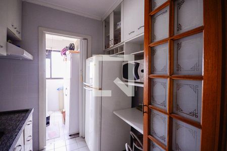 Apartamento à venda com 58m², 2 quartos e 1 vaga Apartamento à venda com 58m², 2 quartos e 1 vagaCozinha/Área de Serviço