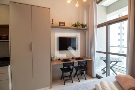 Sala / Quarto - Studio de kitnet/studio à venda com 1 quarto, 26m² em Jardim das Acacias, São Paulo