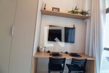 Sala / Quarto - Studio de kitnet/studio à venda com 1 quarto, 26m² em Jardim das Acacias, São Paulo