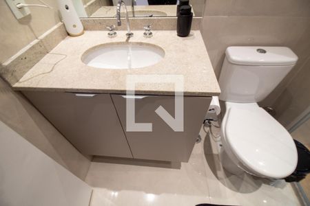 Banheiro de kitnet/studio à venda com 1 quarto, 26m² em Jardim das Acacias, São Paulo