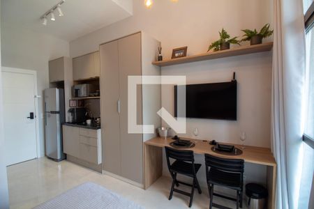 Sala / Quarto - Studio de kitnet/studio à venda com 1 quarto, 26m² em Jardim das Acacias, São Paulo
