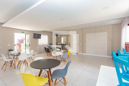 Apartamento à venda com 42m², 2 quartos e 1 vaga Apartamento à venda com 42m², 2 quartos e 1 vagaÁrea comum - Salão de festas