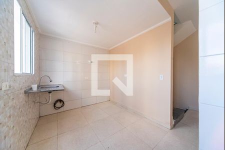 Casa de condomínio à venda com 105m², 2 quartos e 1 vagaCozinha e Área de Serviço