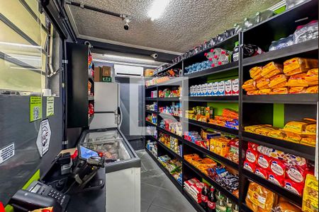 Apartamento à venda com 73m², 3 quartos e 1 vagaMini mercado