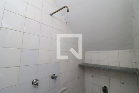 Casa de condomínio à venda com 200m², 4 quartos e 3 vagasBanheiro de serviço