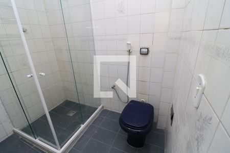 Casa de condomínio à venda com 200m², 4 quartos e 3 vagasBanheiro Social 1