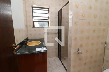 Casa de condomínio à venda com 200m², 4 quartos e 3 vagasBanheiro Social 2