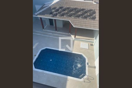 Casa de condomínio à venda com 320m², 3 quartos e 4 vagas Casa de condomínio à venda com 320m², 3 quartos e 4 vagasPiscina