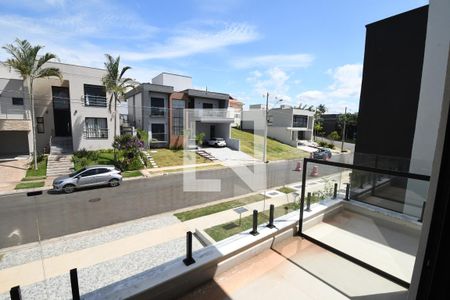 Casa de condomínio à venda com 265m², 4 quartos e 4 vagasQuarto 2 - Vista