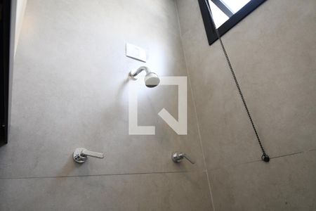 Casa de condomínio à venda com 265m², 4 quartos e 4 vagasBanheiro 2