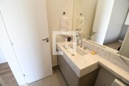 Casa de condomínio à venda com 265m², 4 quartos e 4 vagasBanheiro 3