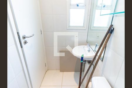 Apartamento à venda com 214m², 3 quartos e 3 vagasBanheiro de serviço