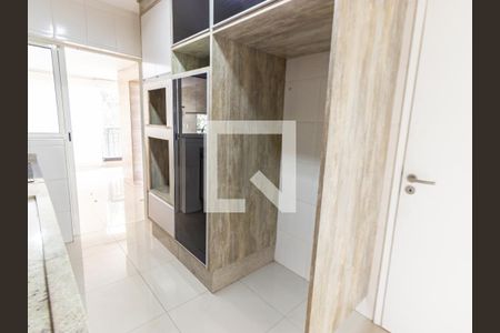 Apartamento à venda com 214m², 3 quartos e 3 vagasCozinha