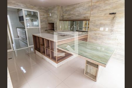 Apartamento à venda com 214m², 3 quartos e 3 vagasVaranda
