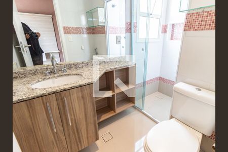 Apartamento à venda com 214m², 3 quartos e 3 vagasBanheiro da Suíte 2