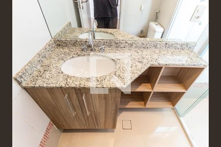 Apartamento à venda com 214m², 3 quartos e 3 vagasBanheiro da Suíte 2