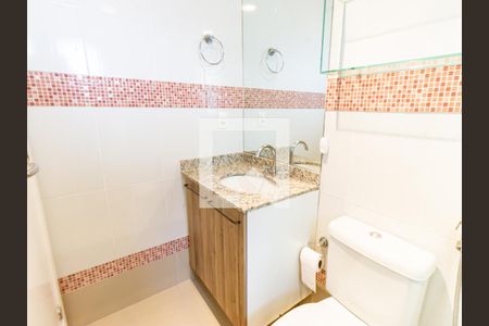 Apartamento à venda com 214m², 3 quartos e 3 vagasBanheiro da Suíte 3