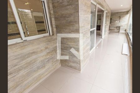 Apartamento à venda com 214m², 3 quartos e 3 vagasVaranda