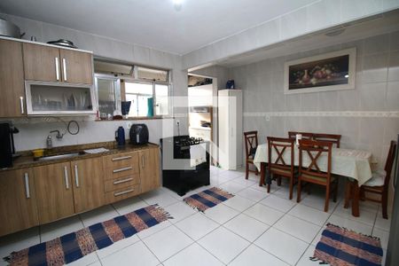 Apartamento à venda com 137m², 3 quartos e 2 vagasCozinha